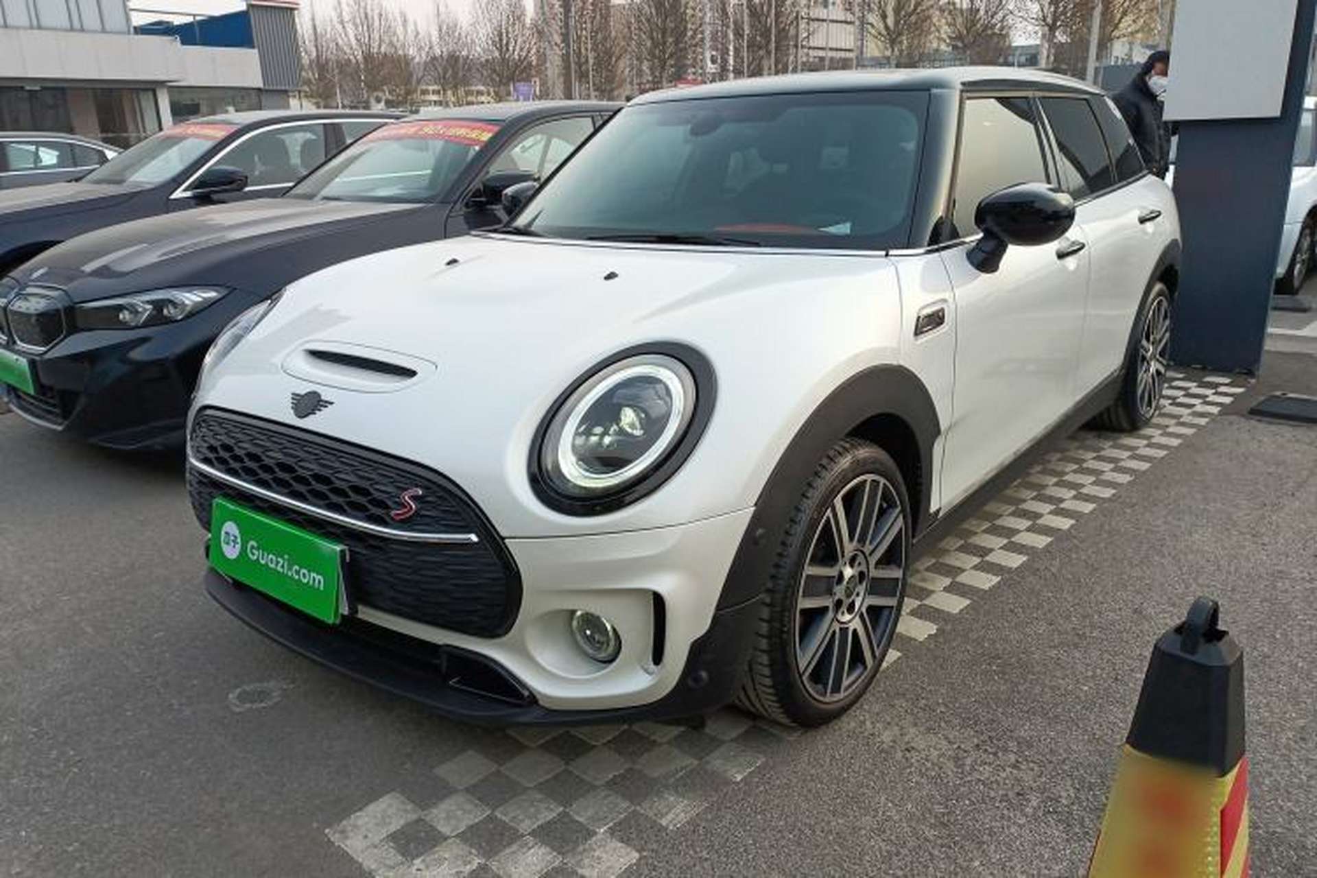 Used MINI Clubman 2023 Revised 2.0T COOPER S Connoisseur Front Left 45 Deg