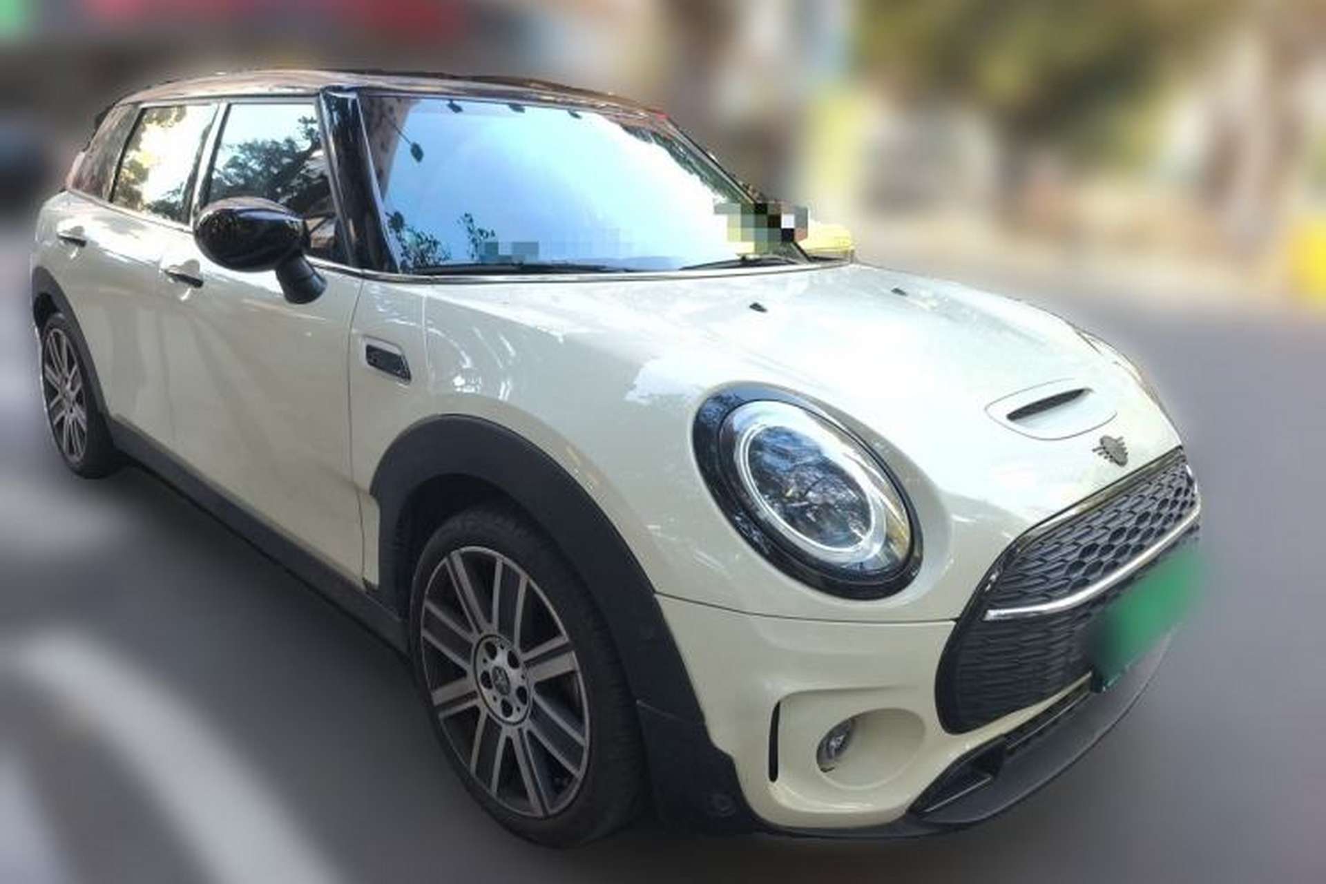 Used MINI Clubman 2023 2.0T COOPER S Connoisseur Front Right 45 Deg