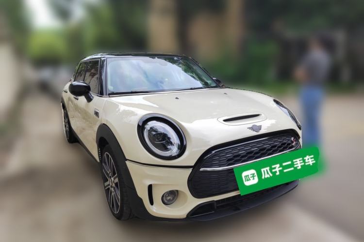 Used MINI Clubman 2023 2.0T COOPER S Connoisseur Front Right 45 Deg
