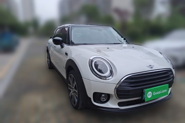 Used MINI Clubman 2023 Refresh 1.5T COOPER Connoisseur Front Right 45 Deg