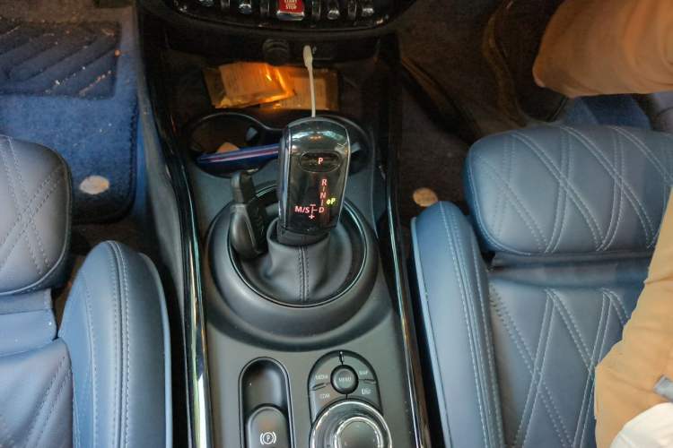 Used MINI Clubman 2023 2.0T COOPER S Connoisseur Gear Lever