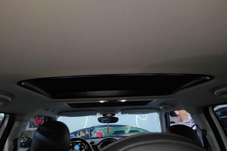 Used MINI Clubman 2023 Updated 1.5T COOPER Classic Edition Headliner