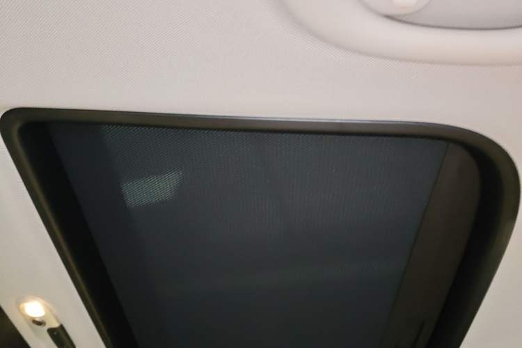 Used MINI Clubman 2023 1.5T COOPER Classic Edition Headliner