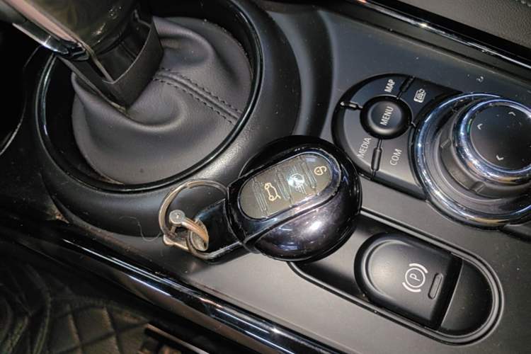 Used MINI Clubman 2023 Updated 1.5T COOPER Classic Edition Interior 1