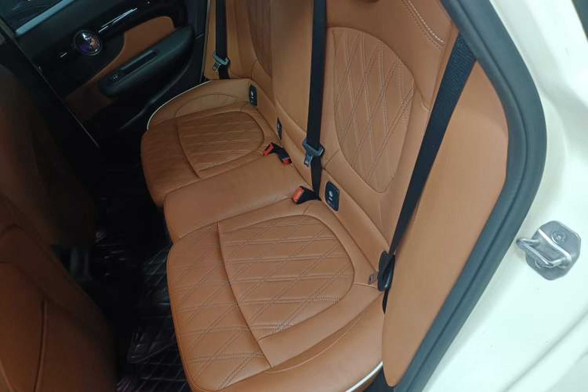 Used MINI Clubman 2023 1.5T COOPER Connoisseur Interior 4
