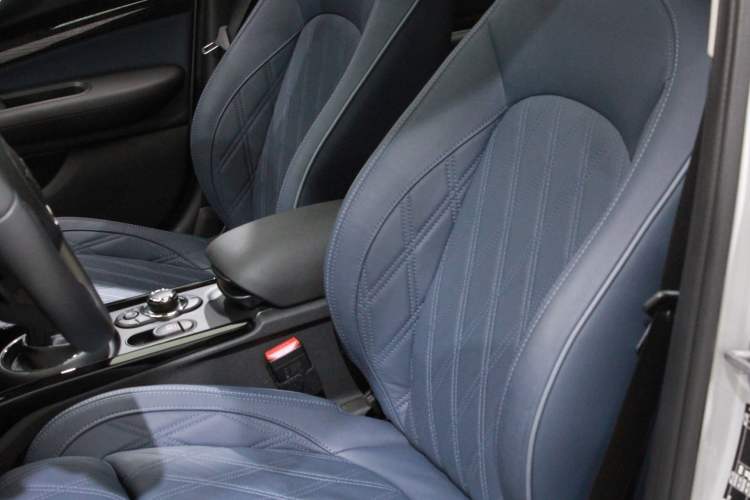 Used MINI Clubman 2023 2.0T COOPER S Connoisseur Interior 5