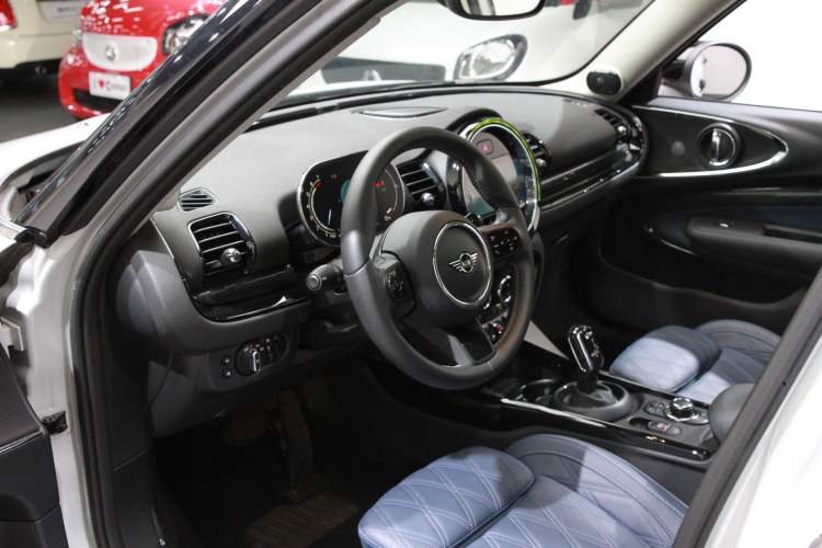 Used MINI Clubman 2023 2.0T COOPER S Connoisseur Interior 6