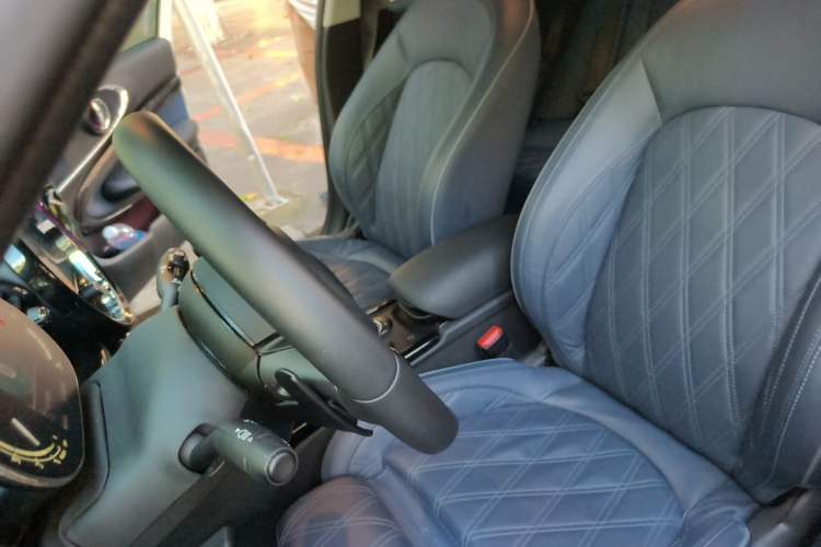 Used MINI Clubman 2023 2.0T COOPER S Connoisseur Left Front Seat