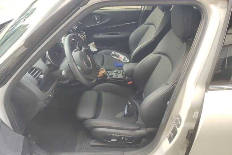 Used MINI Clubman 2023 Updated 1.5T COOPER Classic Edition Left Front Seat