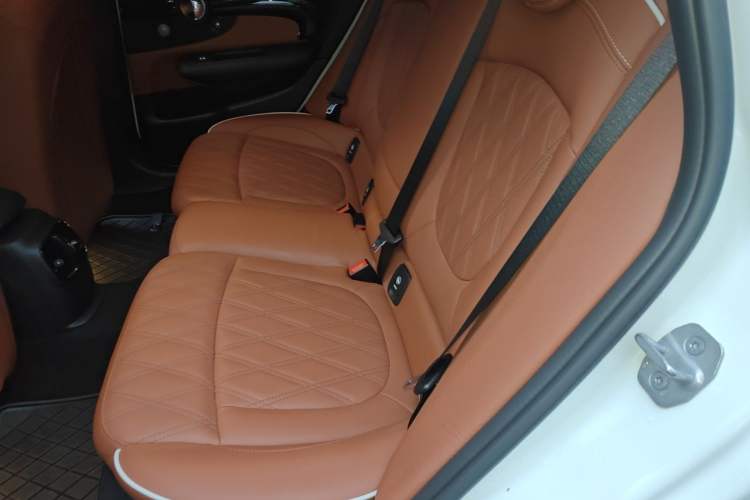 Used MINI Clubman 2023 Refresh 1.5T COOPER Connoisseur Left Rear Seat