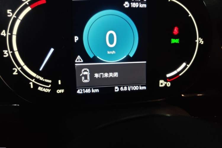 Used MINI Clubman 2023 Revised 2.0T COOPER S Connoisseur Odometer Close Up