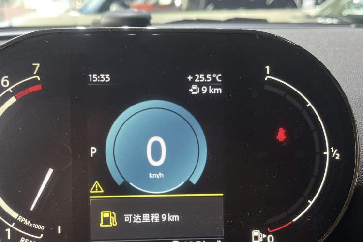 Used MINI Clubman 2023 2.0T COOPER S Connoisseur Odometer Close Up