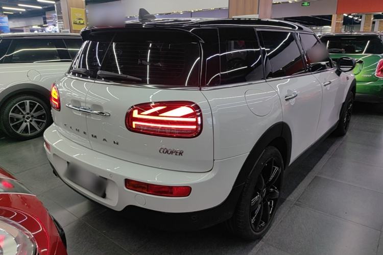 Used MINI Clubman 2023 Updated 1.5T COOPER Classic Edition Rear Right 45 Deg