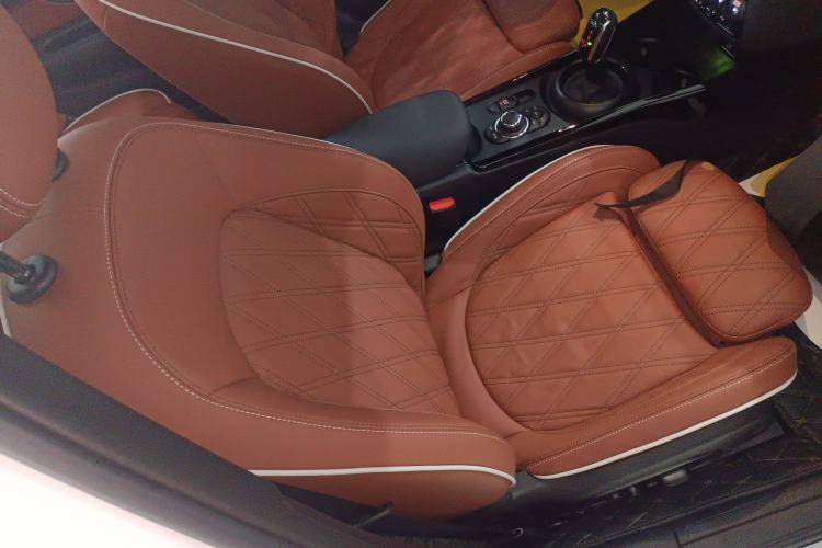 Used MINI Clubman 2023 Revised 2.0T COOPER S Connoisseur Right Front Seat