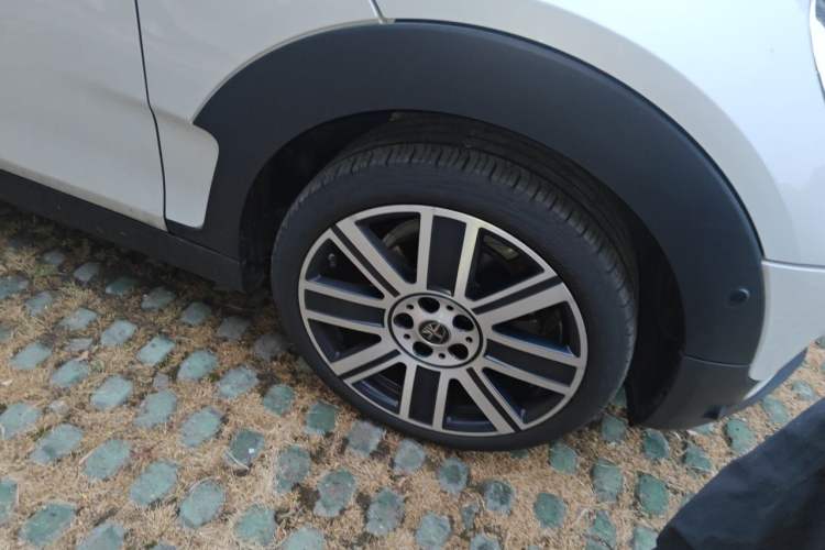 Used MINI Clubman 2023 Refresh 1.5T COOPER Connoisseur Right Front Wheel Hub