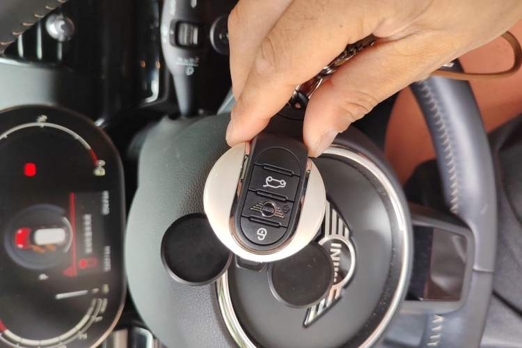 Used MINI Clubman 2023 2.0T COOPER S Connoisseur Vehicle Key