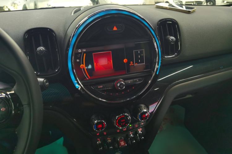 Used MINI Countryman 2018 2.0T COOPER S ALL4 Artist Audio And AC Panel