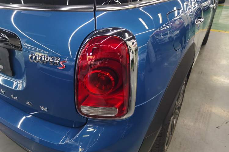 Used MINI Countryman 2018 2.0T COOPER S ALL4 Artist Exterior 3