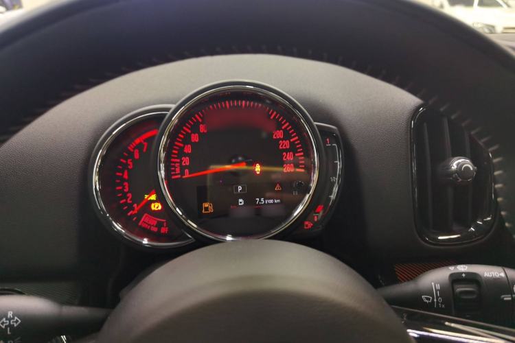 Used MINI Countryman 2018 2.0T COOPER S ALL4 Artist Instrument Cluster
