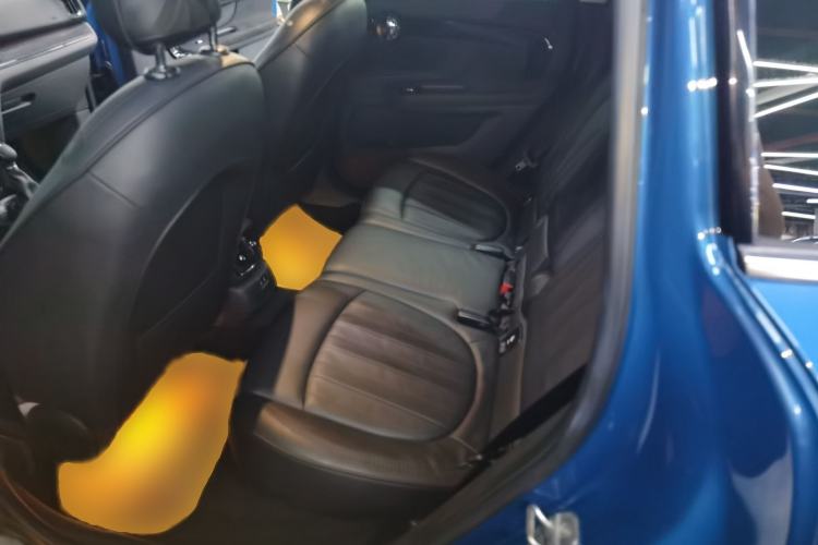 Used MINI Countryman 2018 2.0T COOPER S ALL4 Artist Interior 4