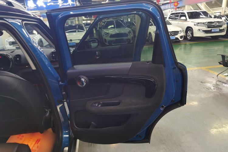Used MINI Countryman 2018 2.0T COOPER S ALL4 Artist Interior 6