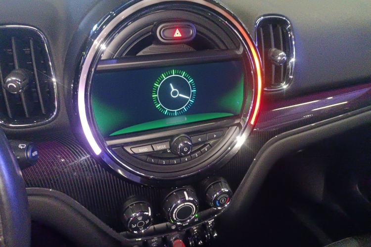 Used MINI Countryman 2018 1.5T COOPER ALL4 Artist Audio And AC Panel