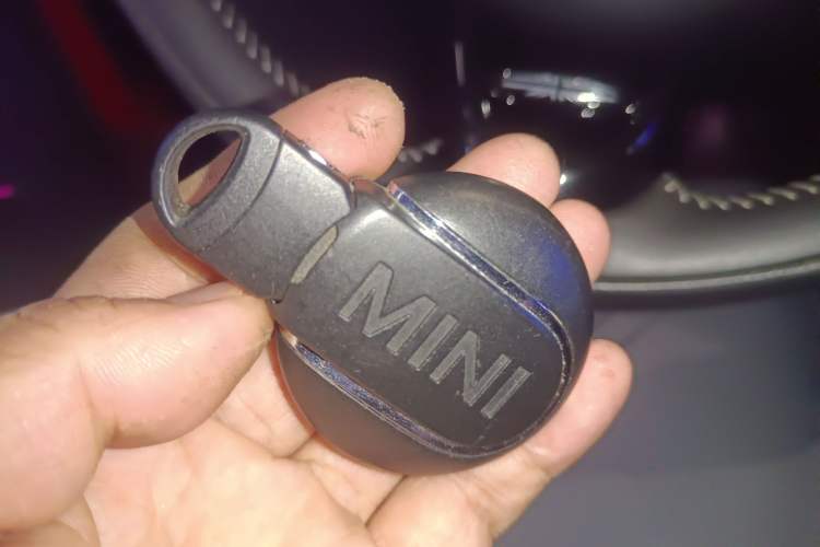 Used MINI Countryman 2018 1.5T COOPER ALL4 Artist Interior 1