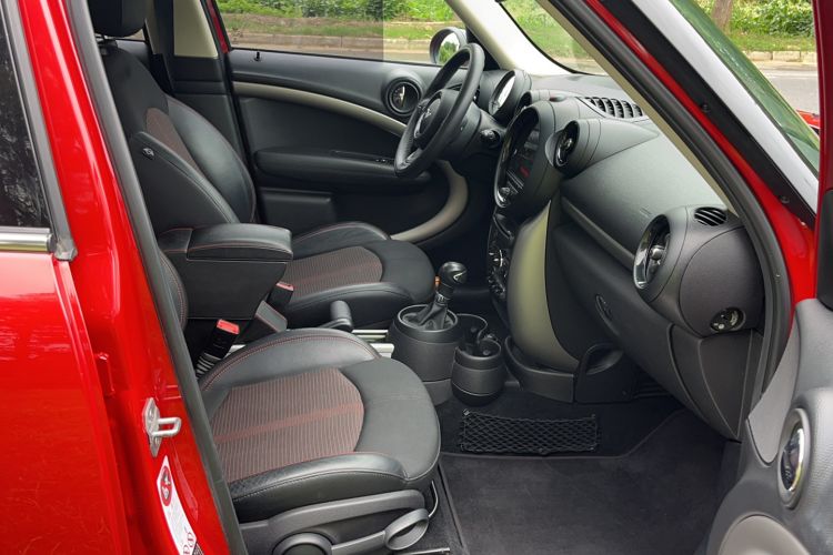 Used MINI Countryman 2014 1.6T COOPER ALL4 Fun Right Front Seat