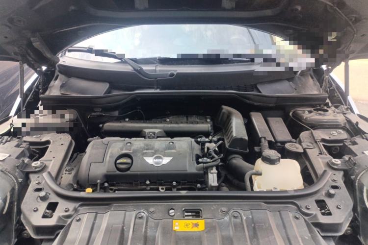 Used MINI Countryman  Engine Bay