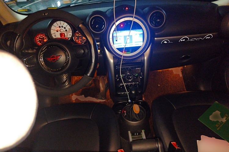 Used MINI Countryman 2011 1.6L ONE Center Console