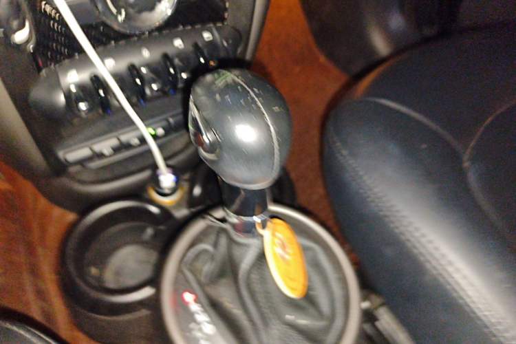 Used MINI Countryman 2011 1.6L ONE Gear Lever