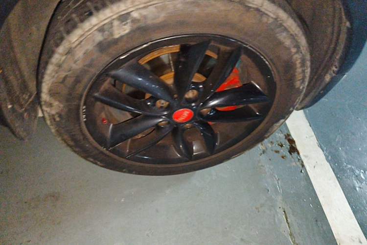 Used MINI Countryman 2011 1.6L ONE Right Front Wheel Hub