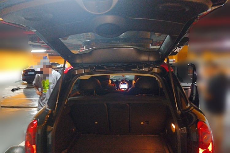 Used MINI Countryman 2011 1.6L ONE Trunk