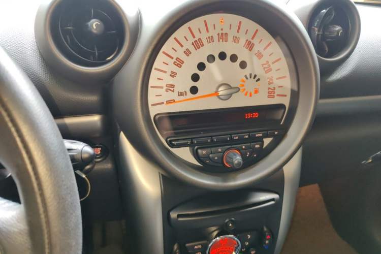 Used MINI Countryman 2011 1.6L COOPER Fun Audio And AC Panel