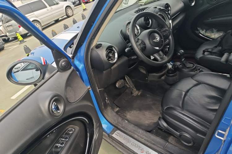 Used MINI Countryman 2011 1.6T COOPER S ALL4 5-seater model Driver Seat