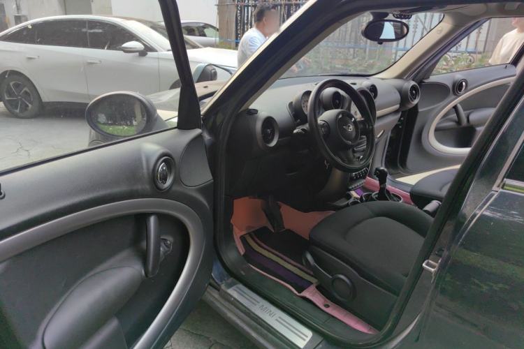 Used MINI Countryman 2011 1.6L ONE Driver Seat