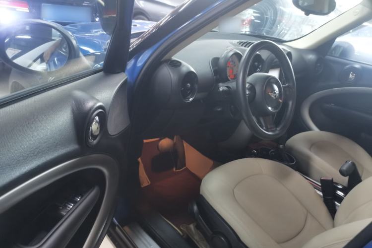 Used MINI Countryman 2011 1.6L ONE Driver Seat