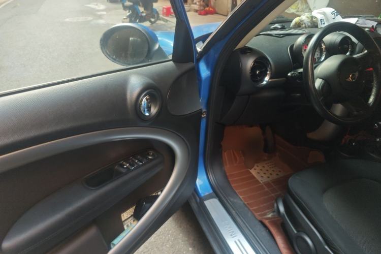 Used MINI Countryman 2011 1.6L ONE Driver Seat