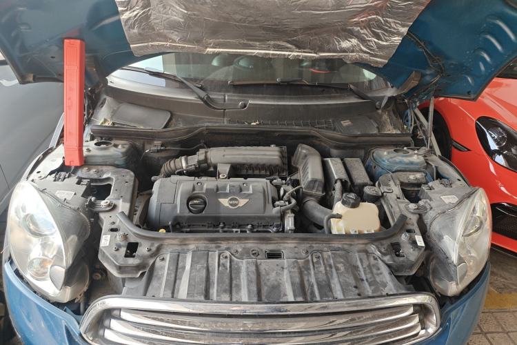 Used MINI Countryman 2011 1.6L COOPER Excitement Engine Bay