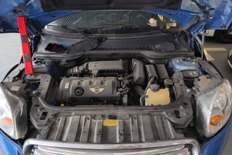 Used MINI Countryman 2011 1.6L COOPER Fun Engine Bay