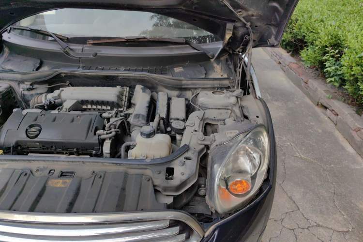 Used MINI Countryman 2011 1.6L ONE Engine Bay Left