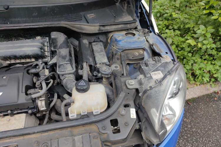 Used MINI Countryman 2011 1.6L COOPER Fun Engine Bay Left