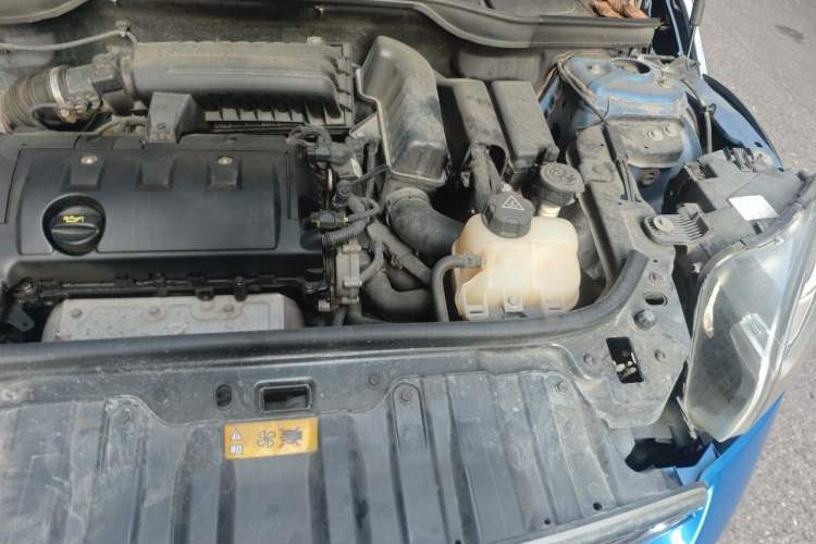 Used MINI Countryman 2011 1.6L ONE Engine Bay Left