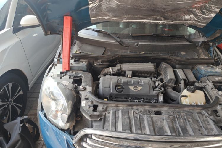 Used MINI Countryman 2011 1.6L COOPER Excitement Engine Bay Right