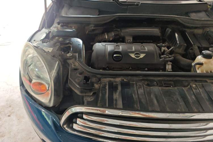 Used MINI Countryman 2011 1.6L COOPER Fun Engine Bay Right