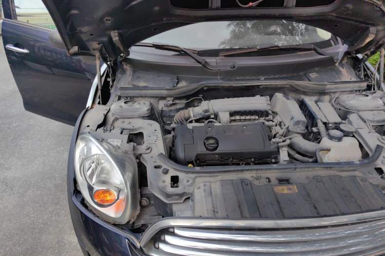 Used MINI Countryman 2011 1.6L ONE Engine Bay Right