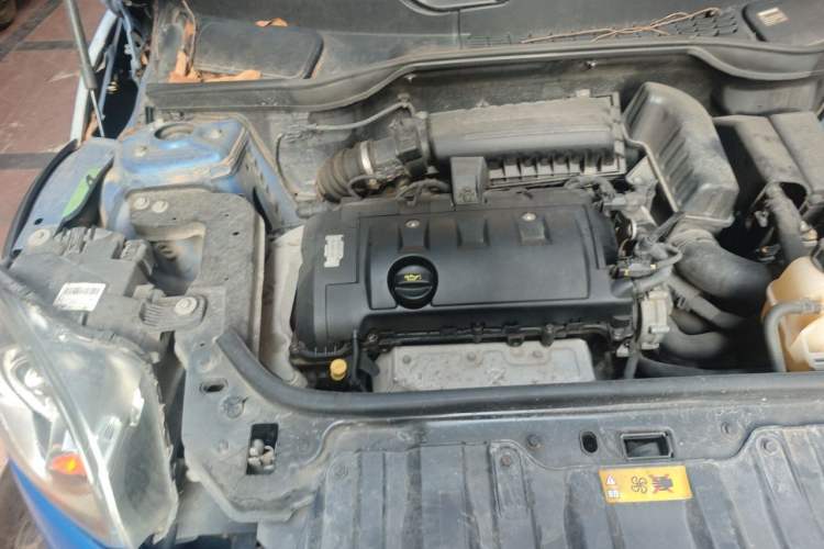 Used MINI Countryman 2011 1.6L ONE Engine Bay Right