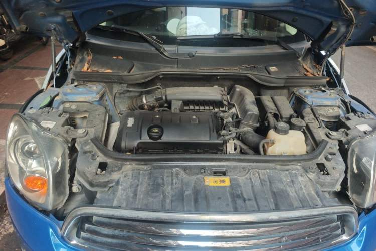 Used MINI Countryman 2011 1.6L ONE Engine Bay