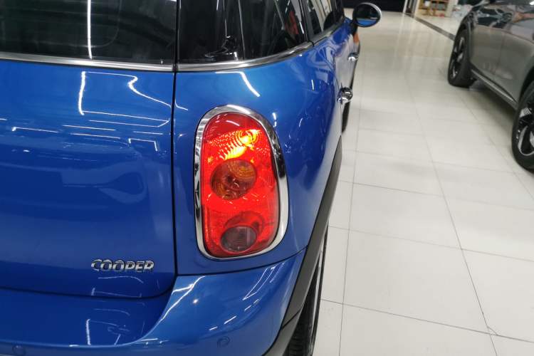 Used MINI Countryman 2011 1.6L COOPER Fun Exterior 3