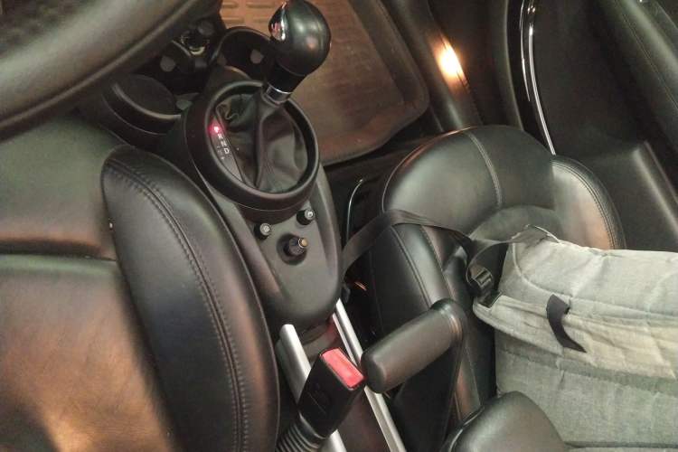 Used MINI Countryman 2011 1.6T COOPER S ALL4 5-seater model Gear Lever
